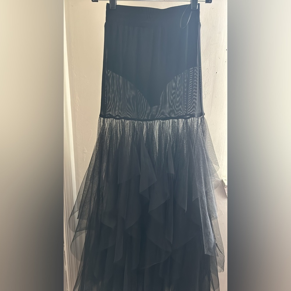 VIBING ON MY OWN TULLE MAXI SKIRT